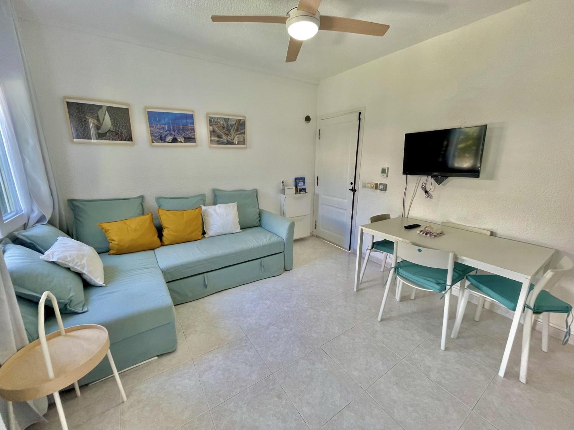 Forcat Apartamento Bajo Con Jardin Y Piscina Ciutadella  Exterior photo